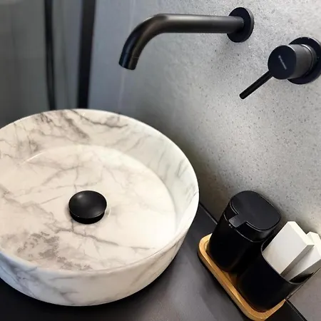 شقة Global L Sky Tower L Premium View L Panoramic Bathtub L Parking *