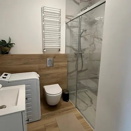 Global L Sky Tower L Premium View L Panoramic Bathtub L Parking شقة