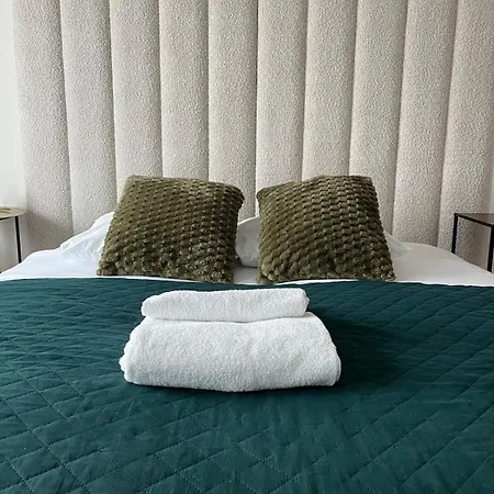 Global L Sky Tower L Premium View L Panoramic Bathtub L Parking كاتوفيتسه