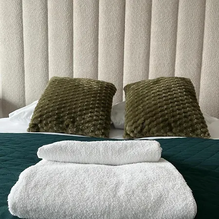 Global L Sky Tower L Premium View L Panoramic Bathtub L Parking Appartamento *