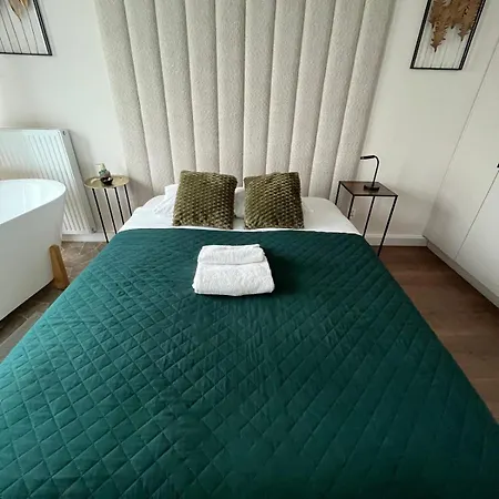 Global L Sky Tower L Premium View L Panoramic Bathtub L Parking *