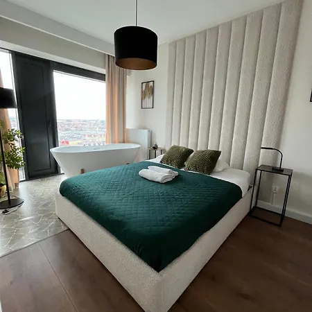 Global L Sky Tower L Premium View L Panoramic Bathtub L Parking شقة كاتوفيتسه